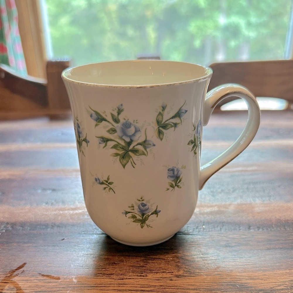 Vintage Royal Canterbury coffee cup